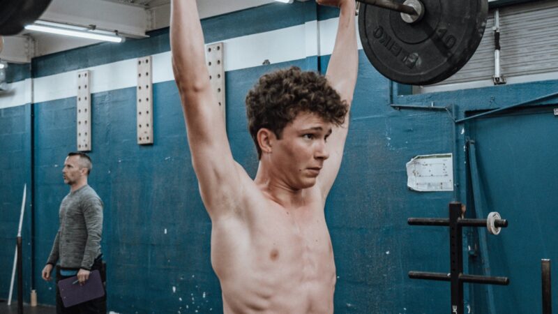 Body Recomposition for Intermediate Lifters: Can You Actually Build Muscle and Lose Fat at the Same Time?